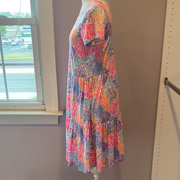 Lilly Pulitzer Geanna Short Sleeve Dress - Picture 5 of 11